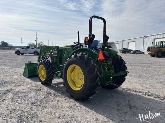 Photo of 2024 John Deere 5067E
