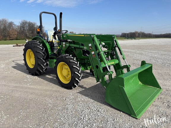 Photo of 2024 John Deere 5067E
