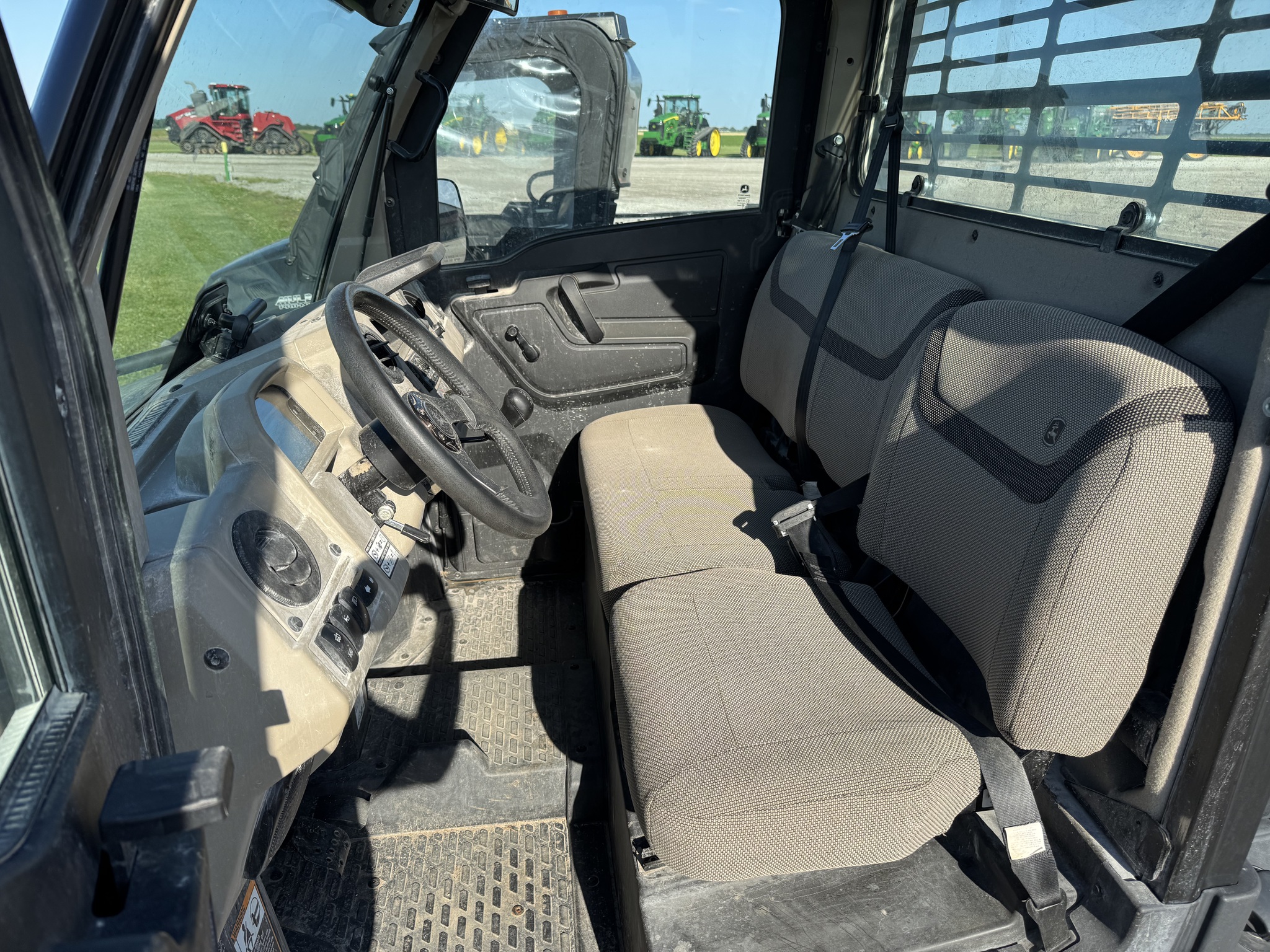  2023 John Deere XUV 835R at Heritage Tractor in Quincy, IL