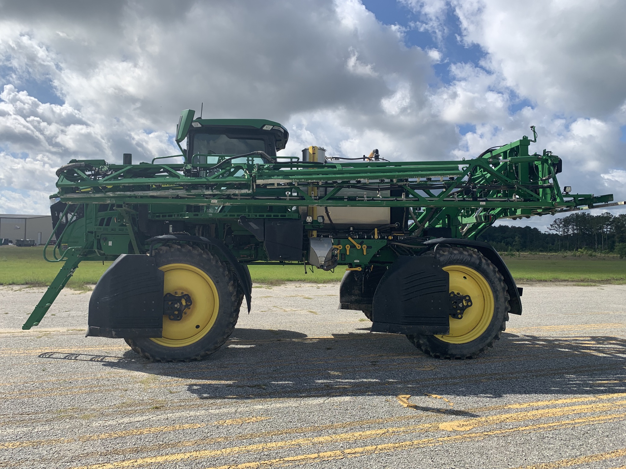 2023 John Deere 410R Image 3
