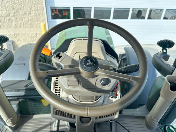 2024 John-Deere 6R 155