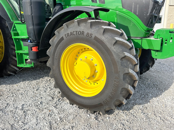 2024 John-Deere 6R 155