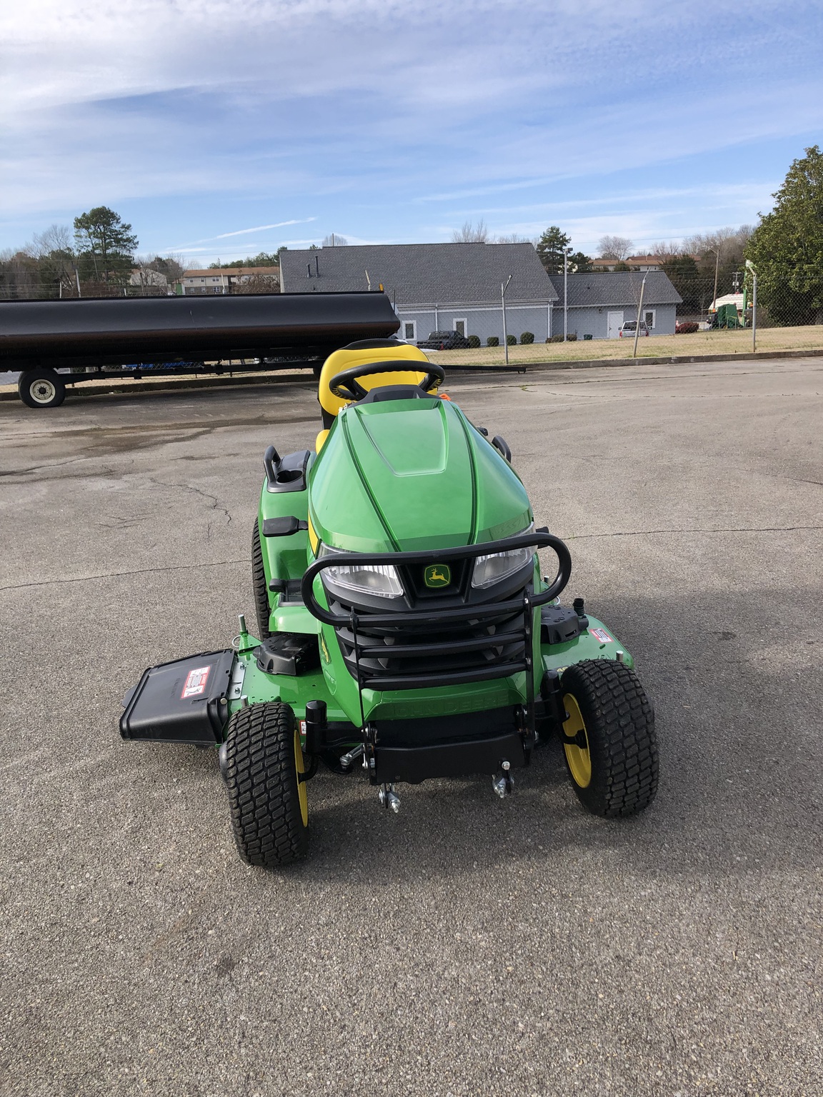 2024 John Deere X570 Image 4