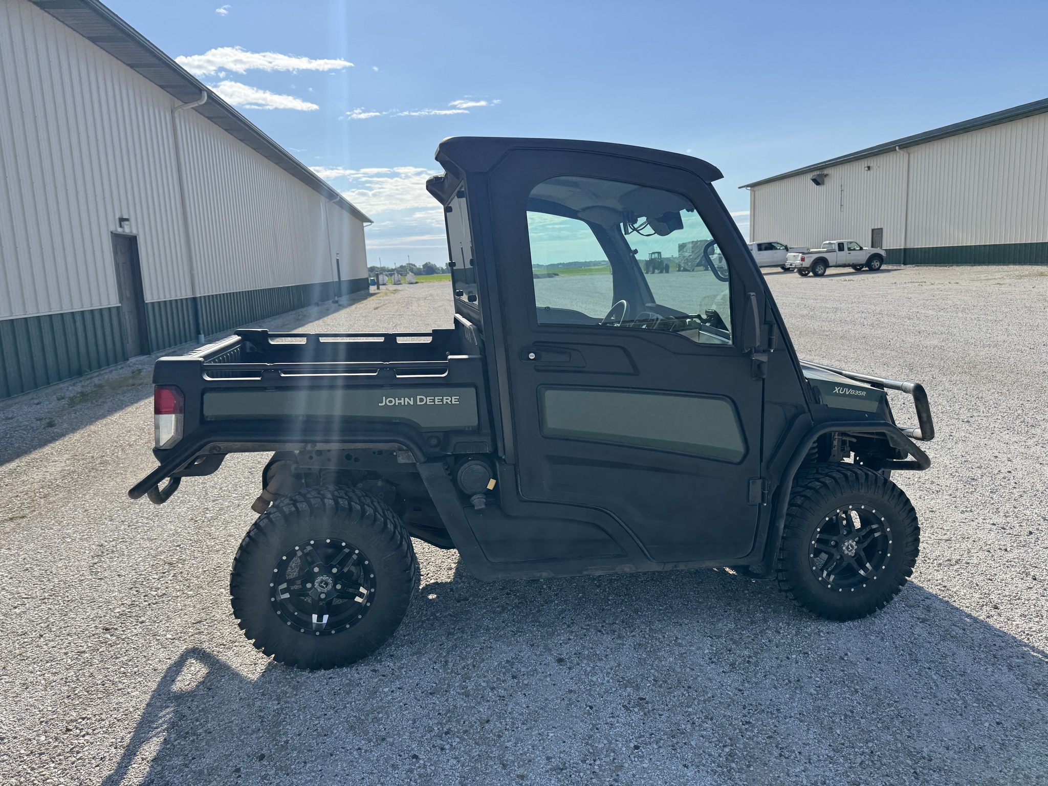 2022 John Deere XUV 835R at Heritage Tractor in Quincy, IL