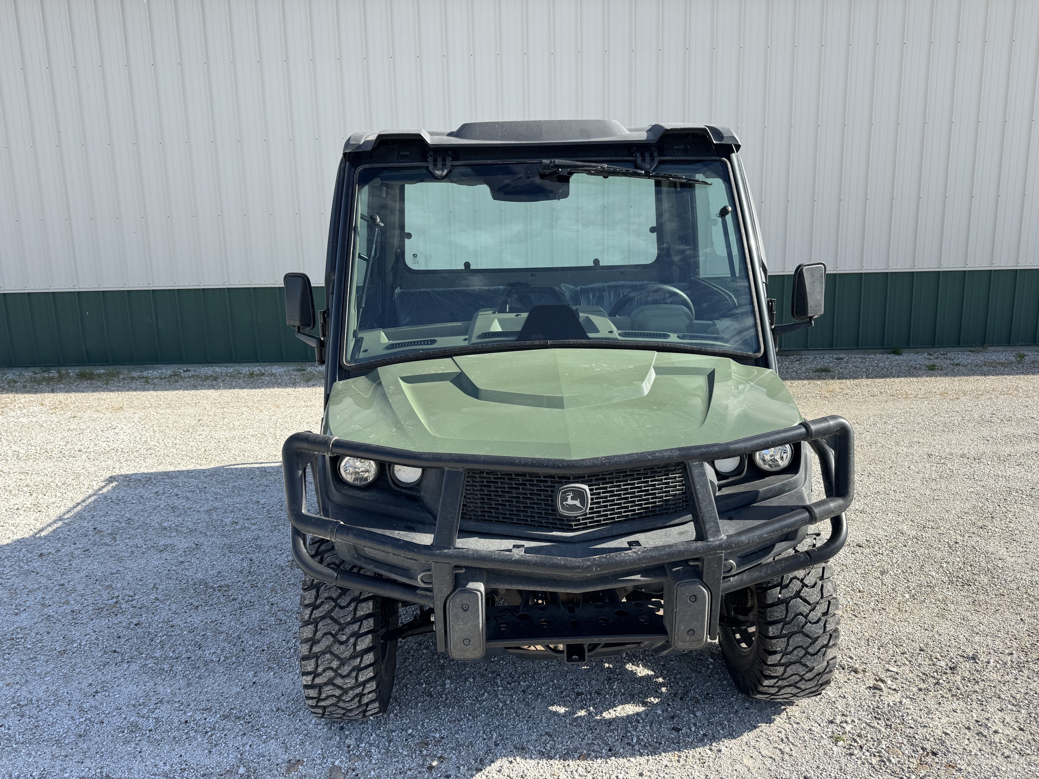  2022 John Deere XUV 835R at Heritage Tractor in Quincy, IL