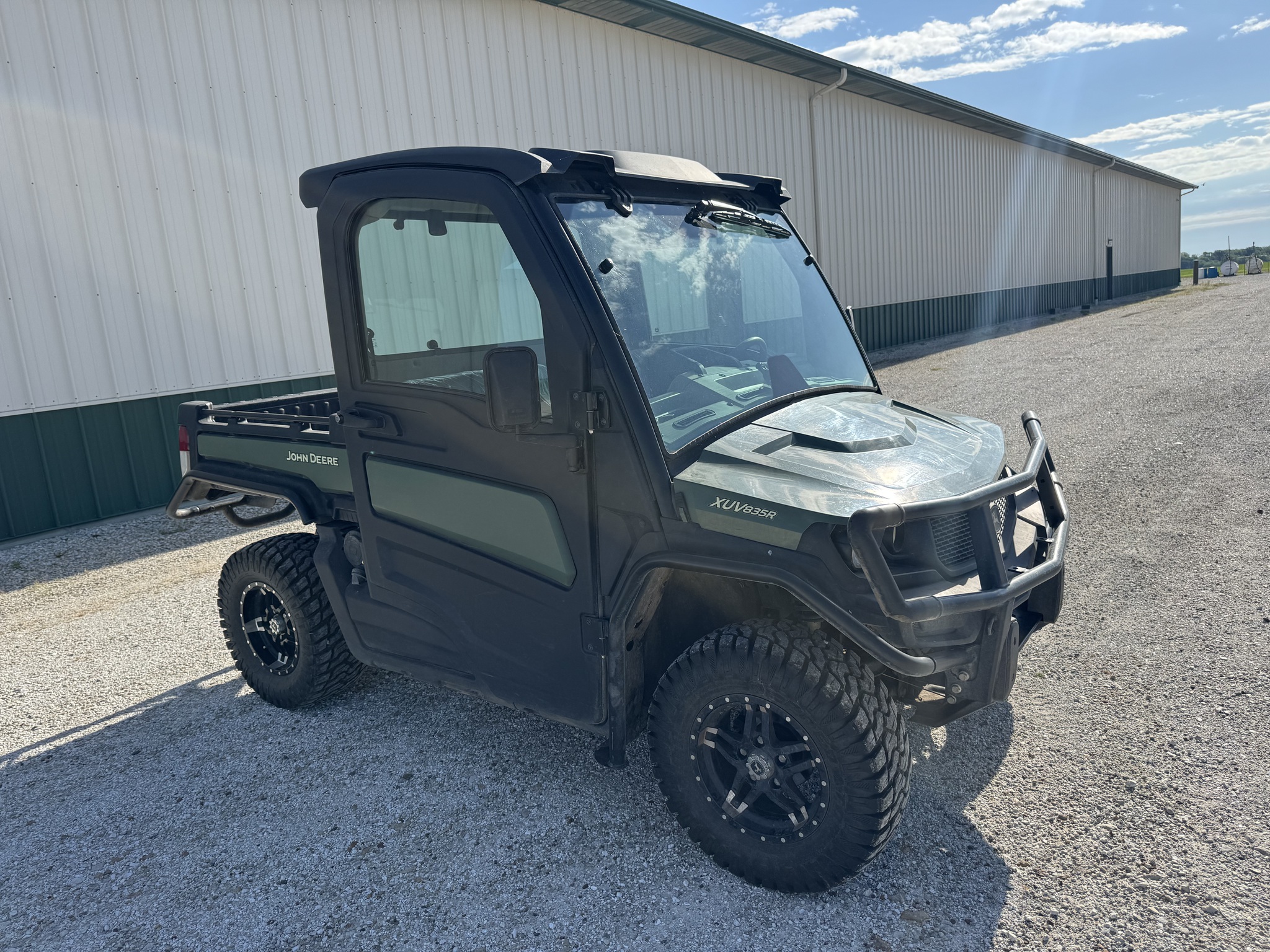  2022 John Deere XUV 835R at Heritage Tractor in Quincy, IL