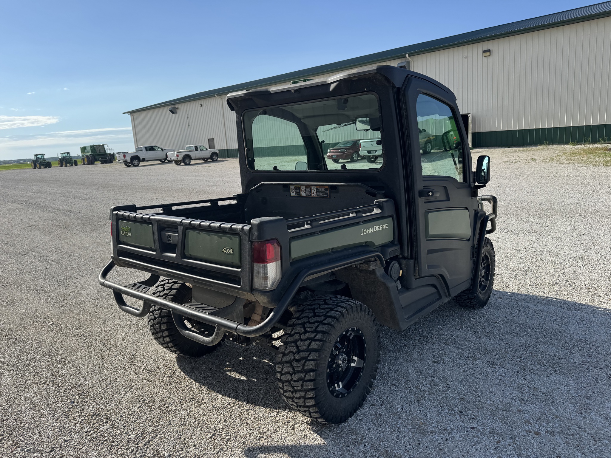  2022 John Deere XUV 835R at Heritage Tractor in Quincy, IL