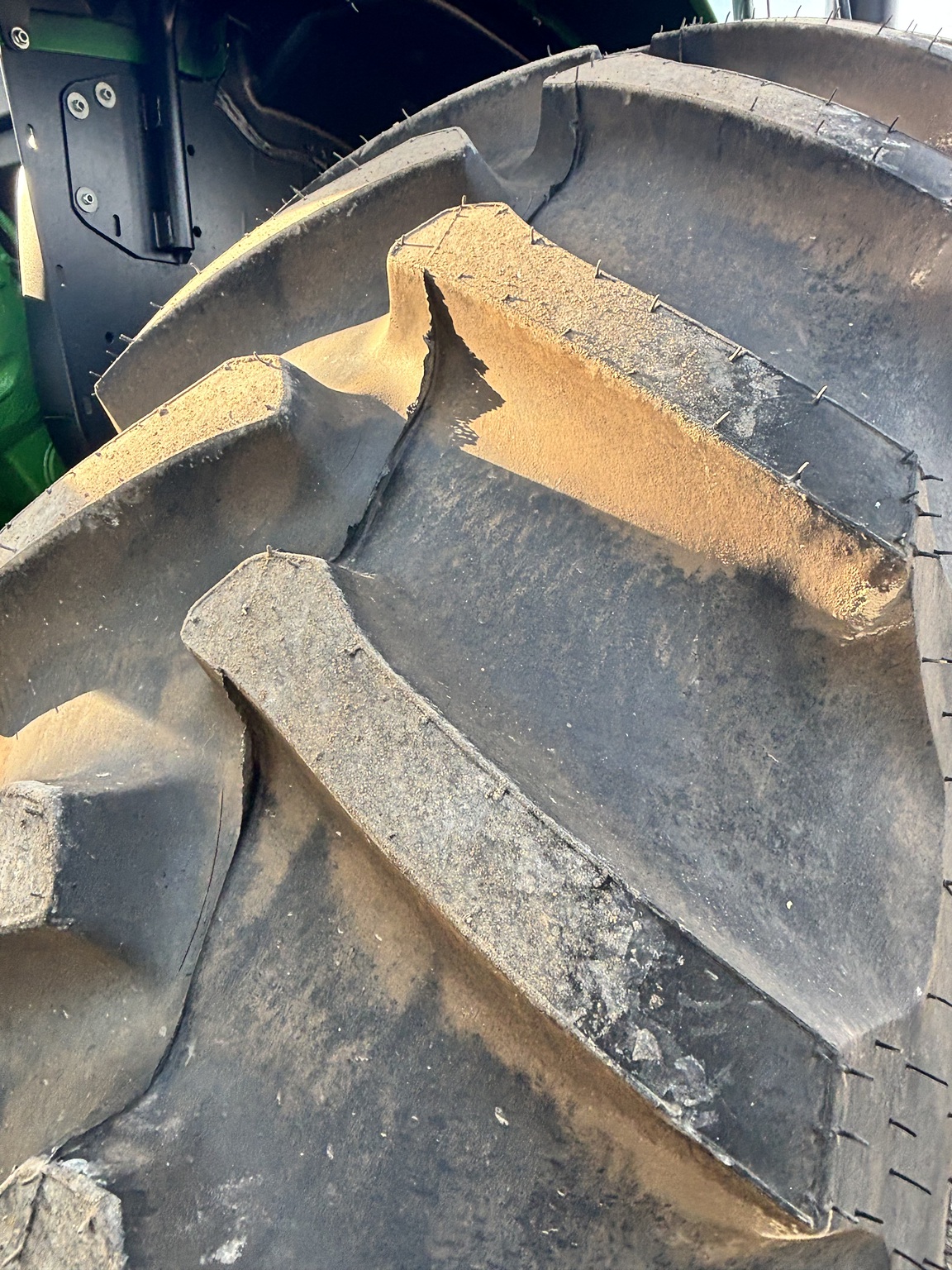 2023 John Deere 6R 155 Image 6