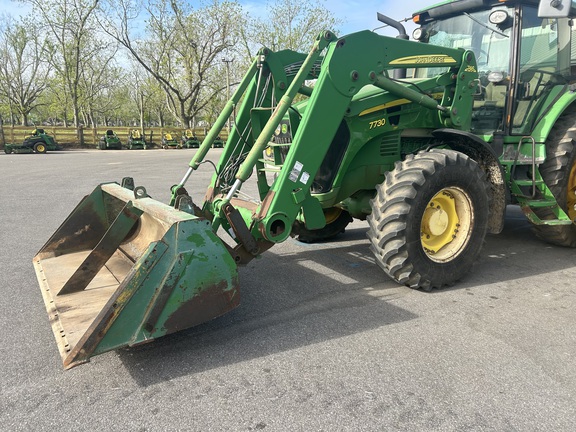 2008 John Deere 7730 Photo 11