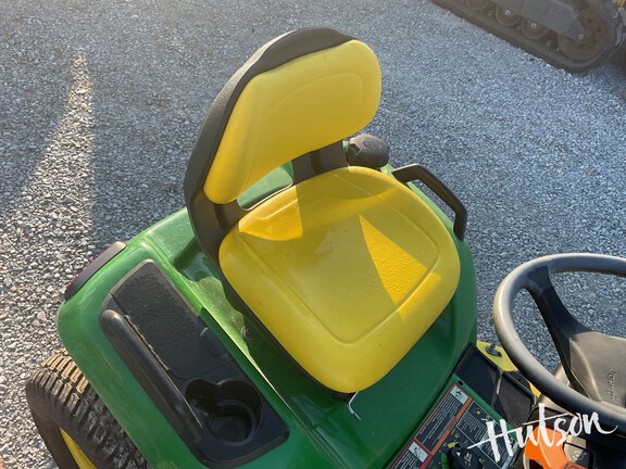 Photo of 2016 John Deere X570