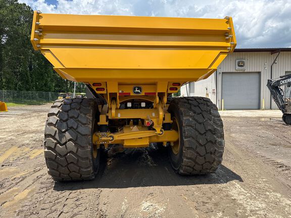 2024 John Deere 460 P