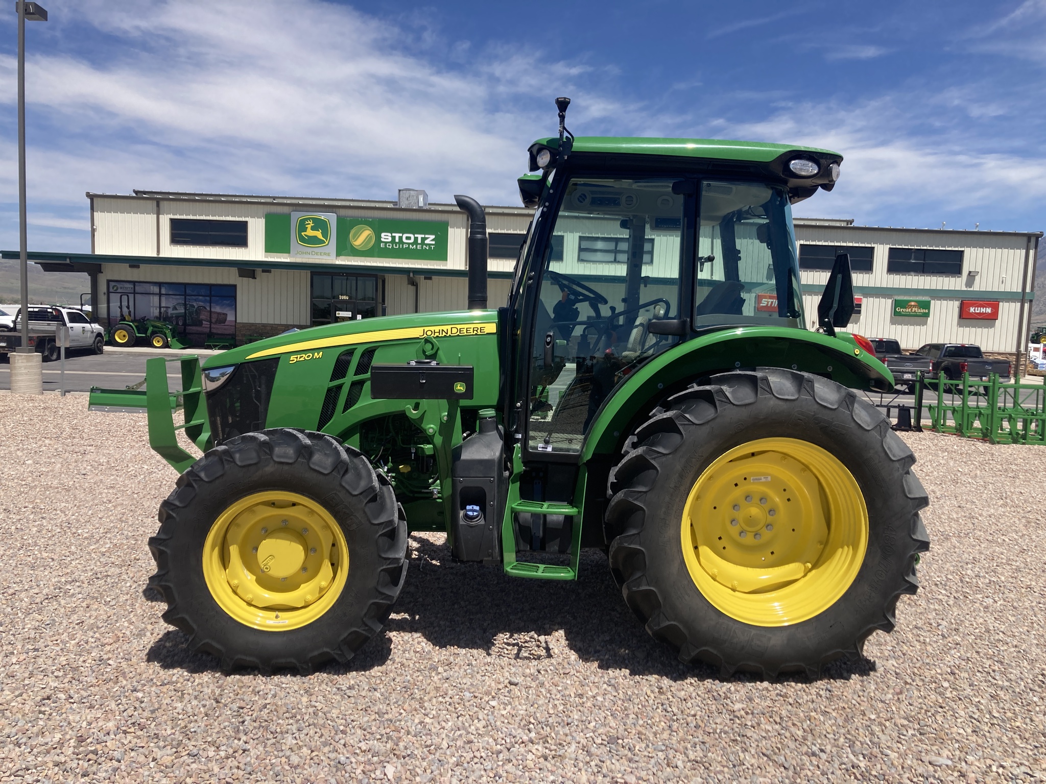 2024 John Deere 5120M Image 2
