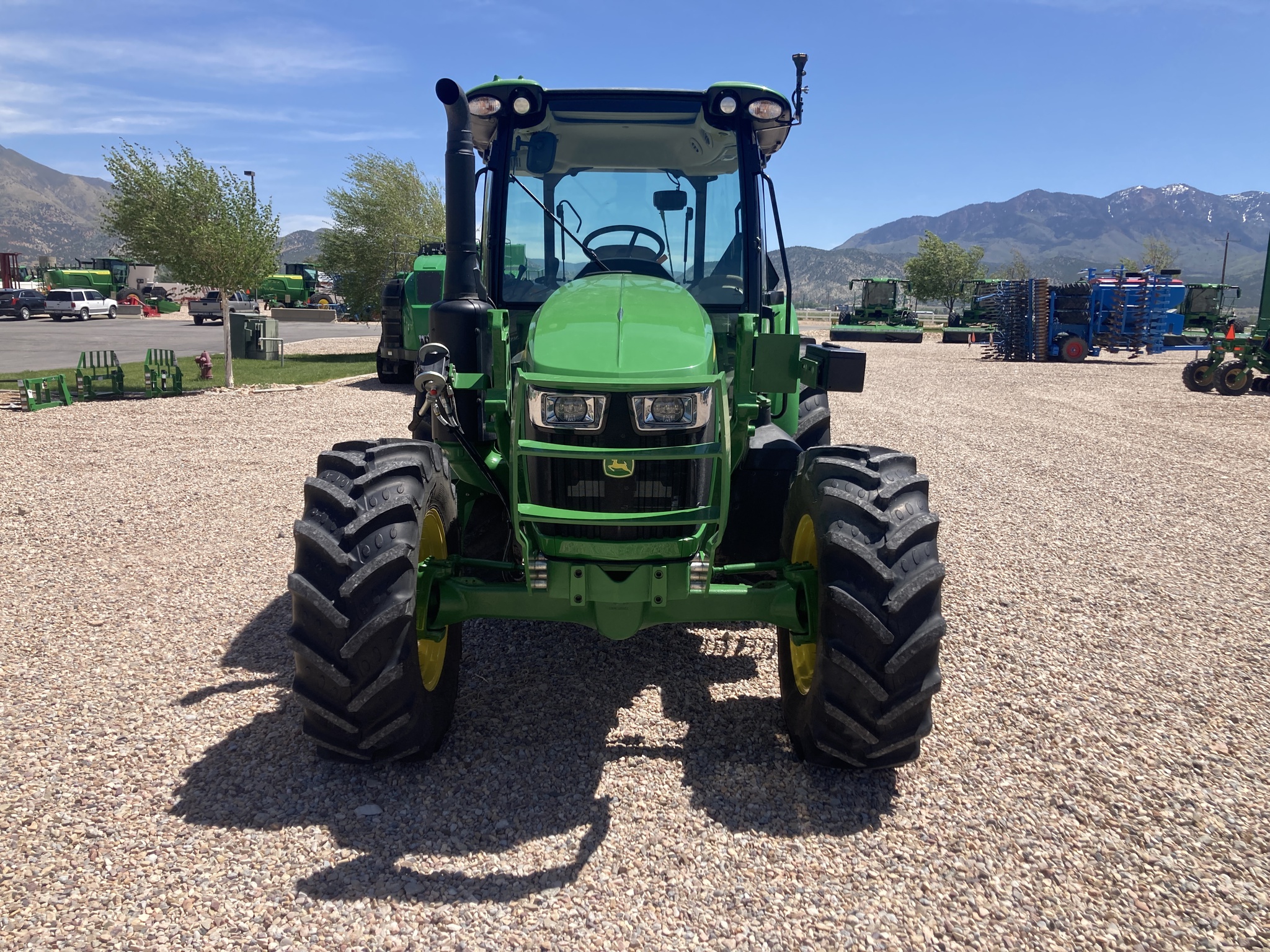 2024 John Deere 5120M Image 8