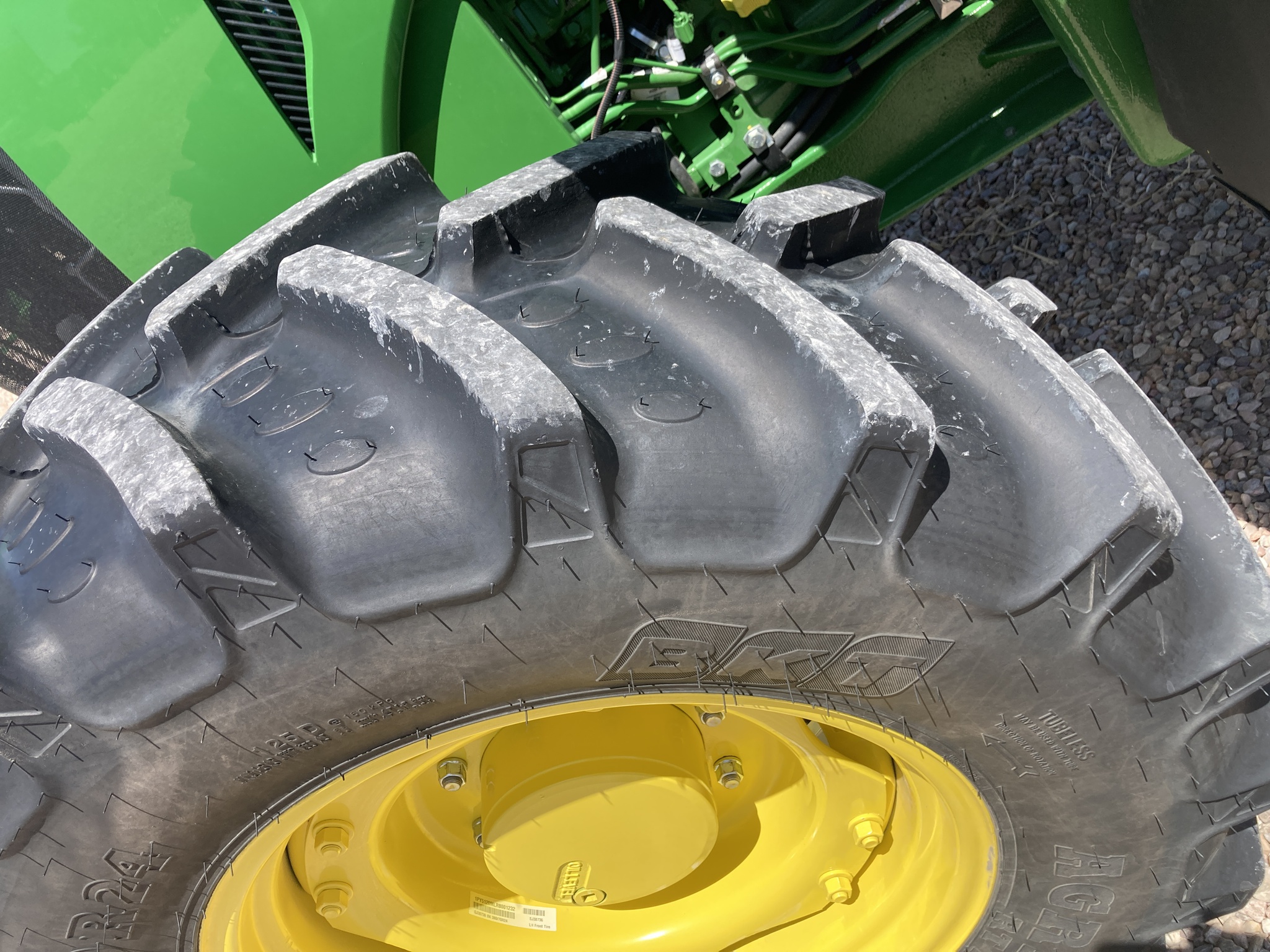 2024 John Deere 5120M Image 17