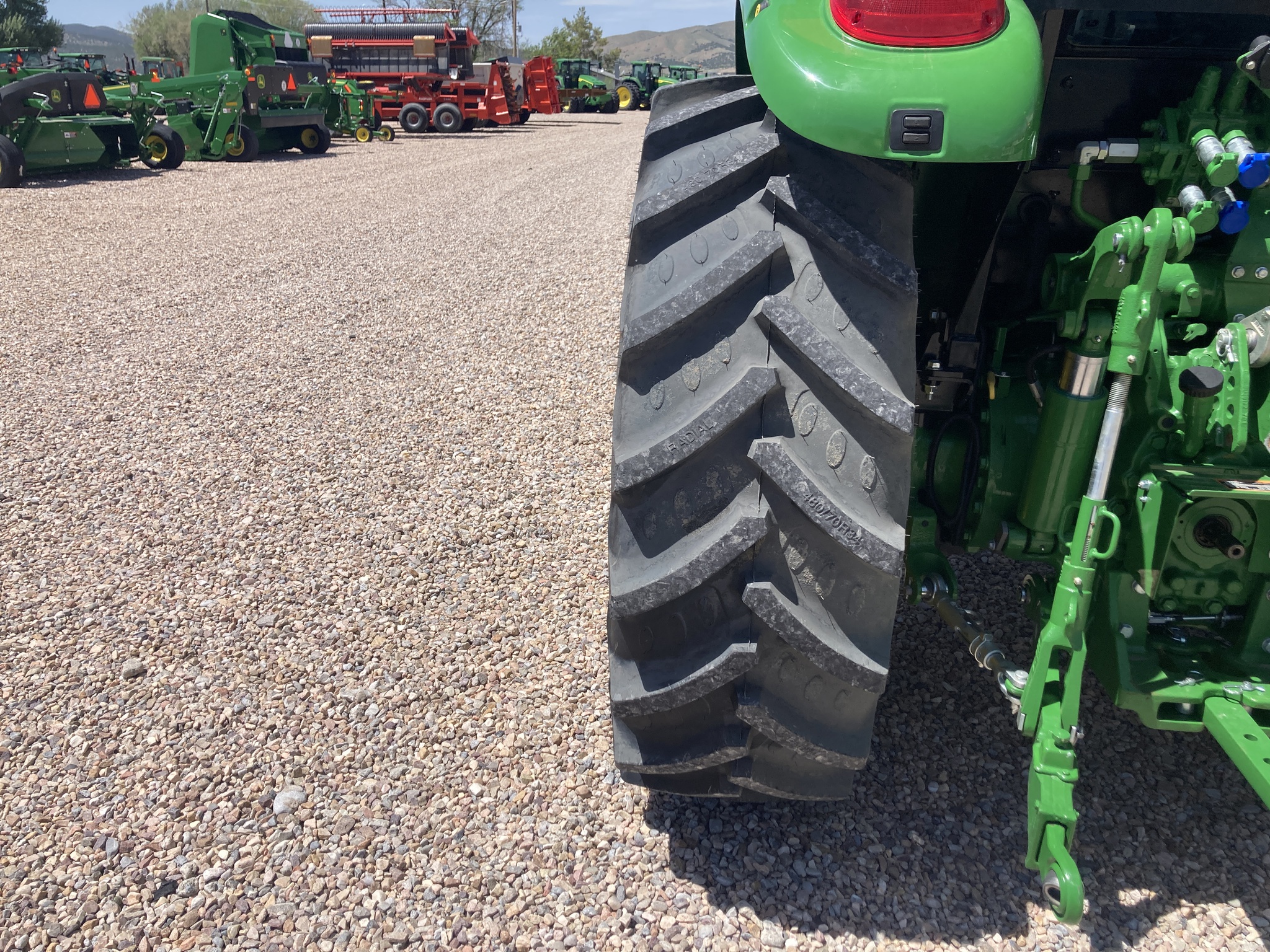 2024 John Deere 5120M Image 23