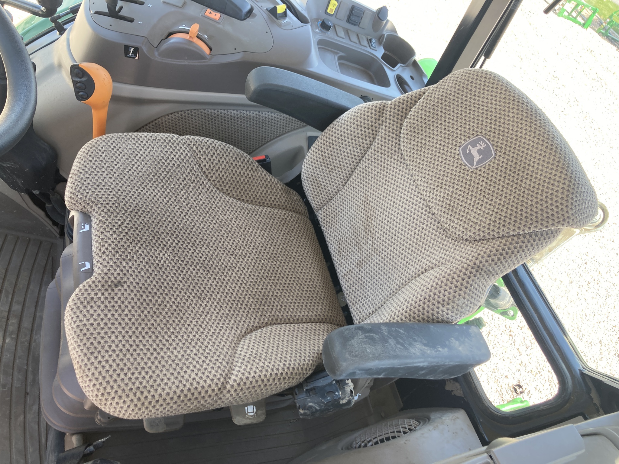 2024 John Deere 5120M Image 27