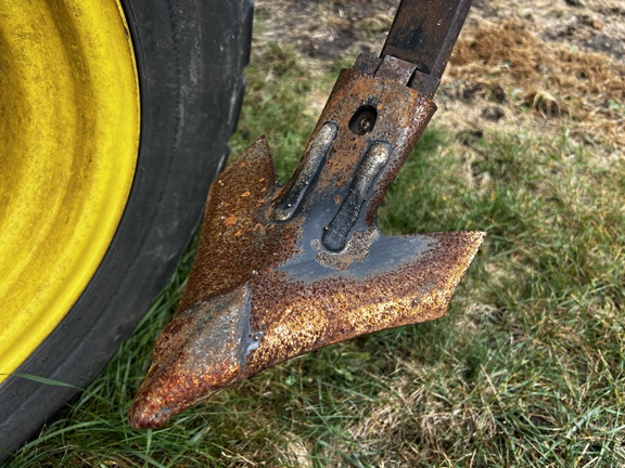 2004 John Deere 2210 - Photo17