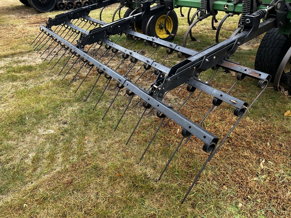 2004 John Deere 2210 - Photo22