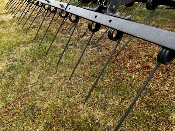 2004 John Deere 2210 - Photo23