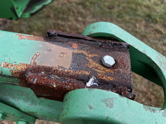 2004 John Deere 2210 - Photo26