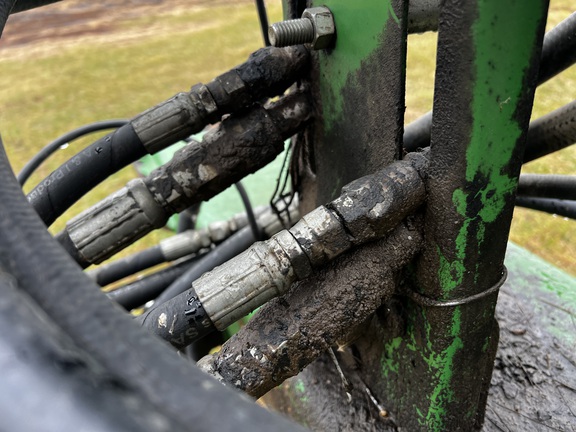 2004 John Deere 2210 - Photo31