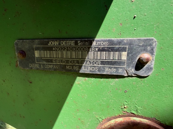 2004 John Deere 2210 - Photo32