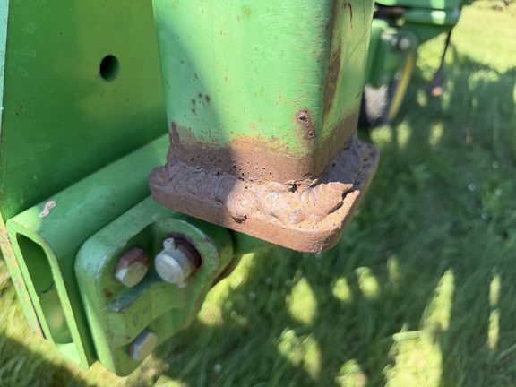 2004 John Deere 2210 - Photo12