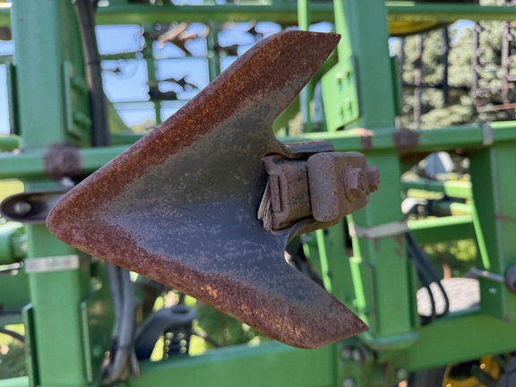2004 John Deere 2210 - Photo21