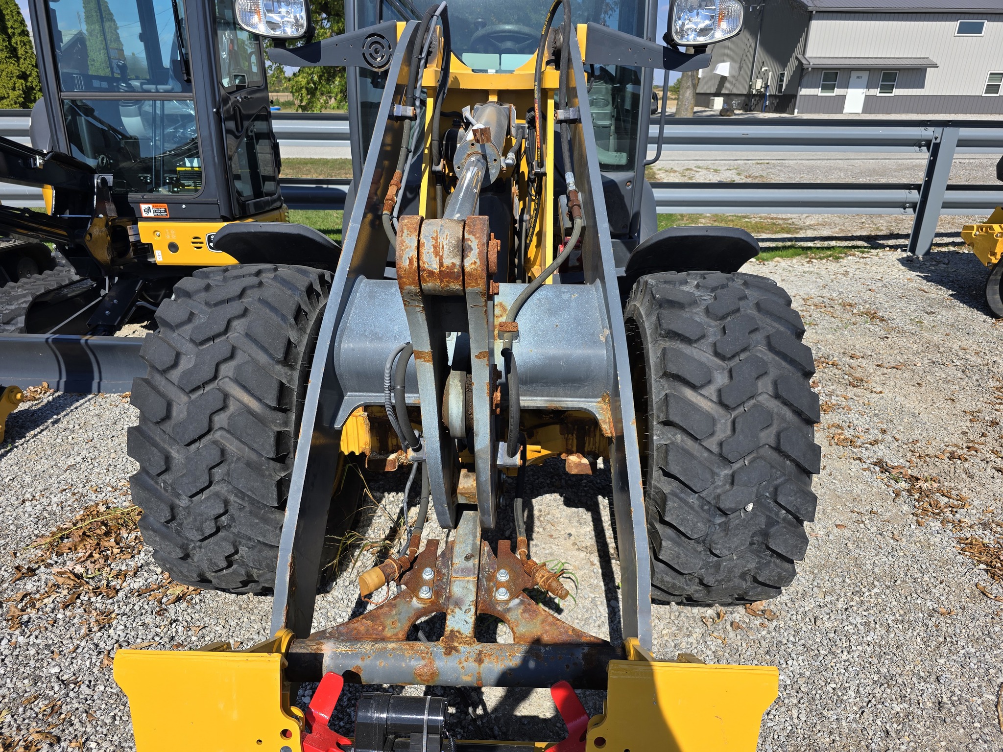 2021 John Deere 304L Image 16