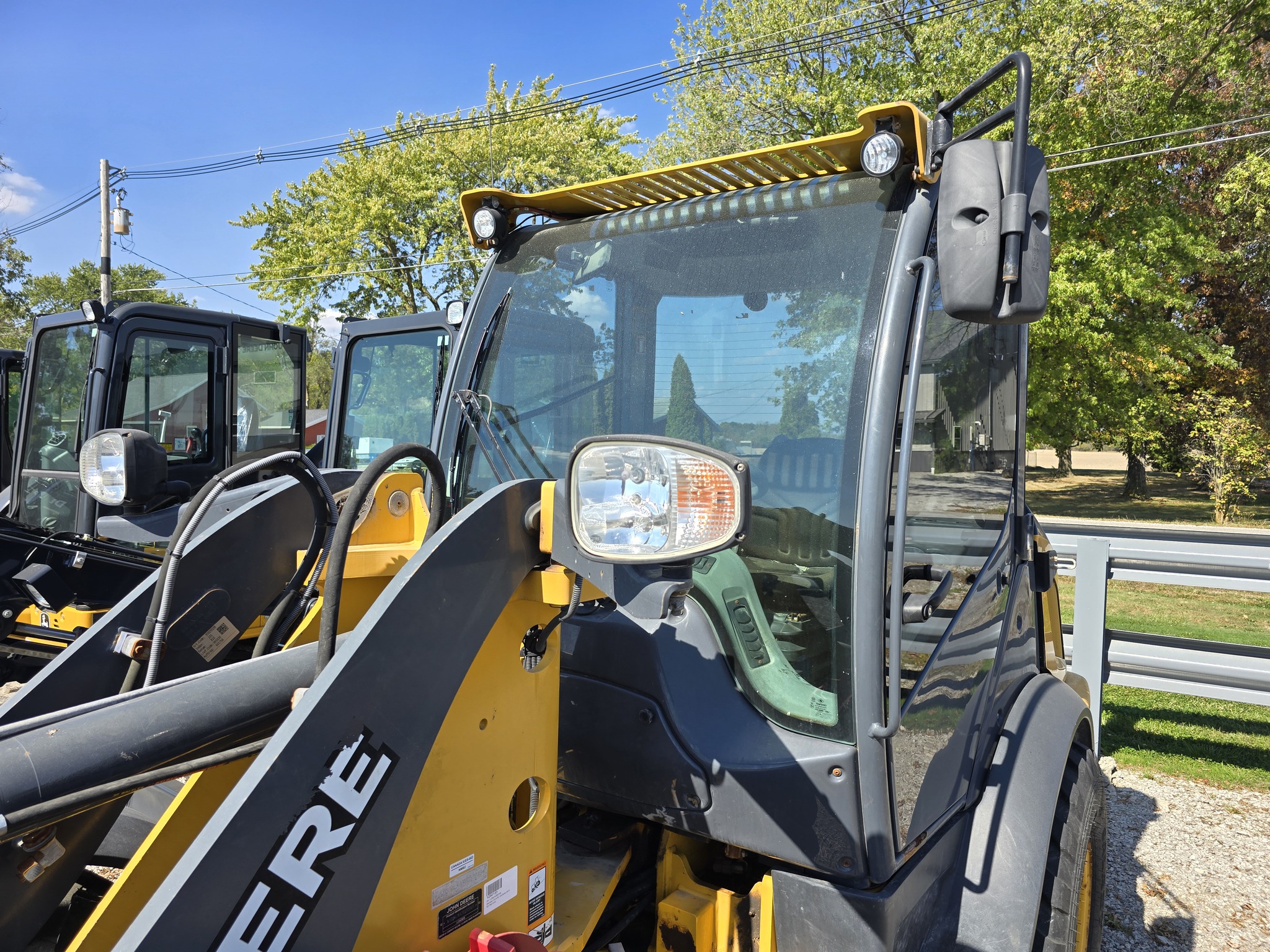 2021 John Deere 304L Image 8