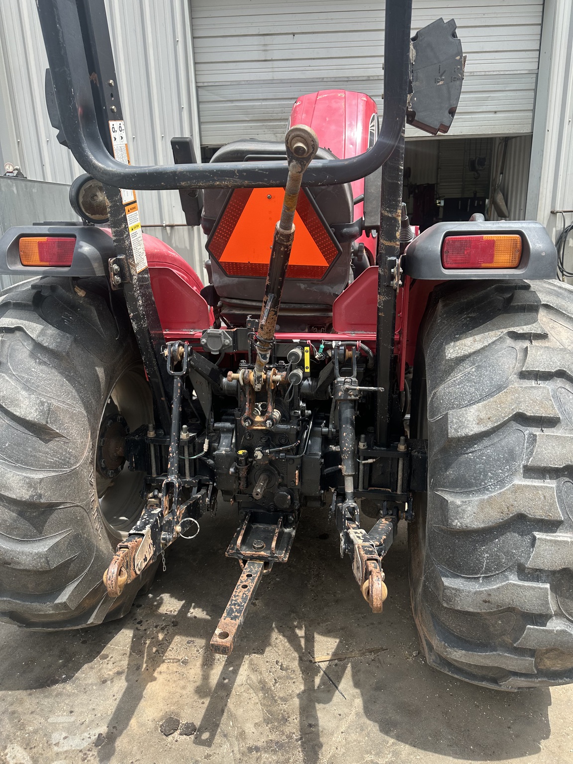 2015 Mahindra 4035 PST Image 3