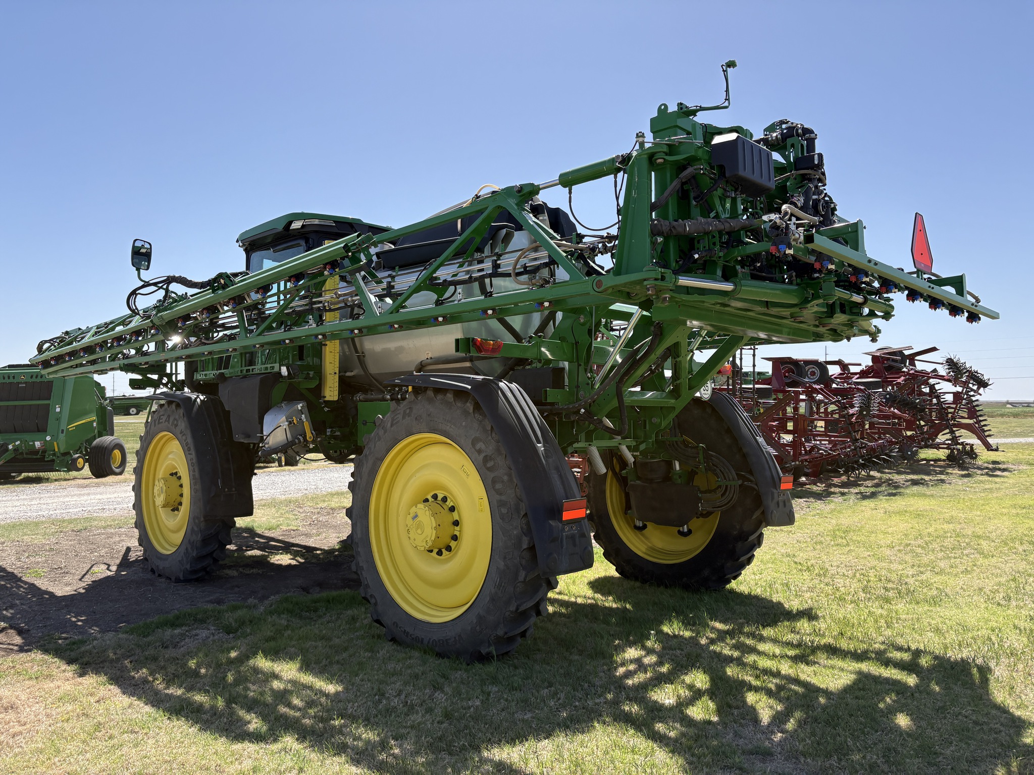 2024 John Deere 612R Image 3