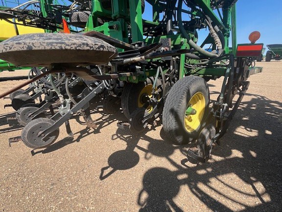 Used 2012 John Deere 1870 Air Drills and Seeders at Horizon Ag & Turf in Lloydminster, AB - Photo7