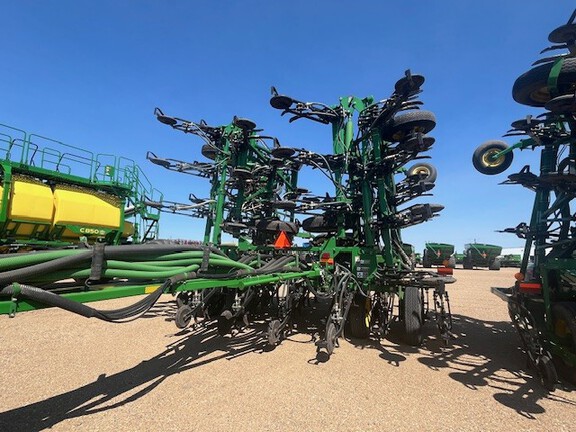 Used 2012 John Deere 1870 Air Drills and Seeders at Horizon Ag & Turf in Lloydminster, AB - Photo9