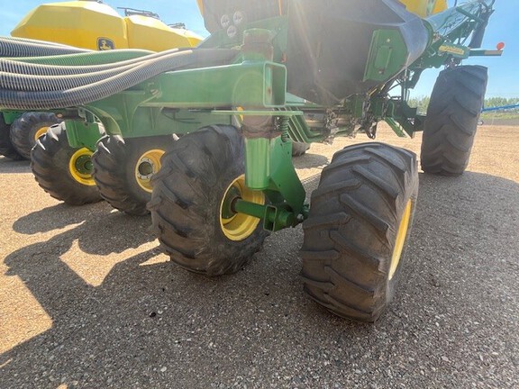 Used 2012 John Deere 1870 Air Drills and Seeders at Horizon Ag & Turf in Lloydminster, AB - Photo16