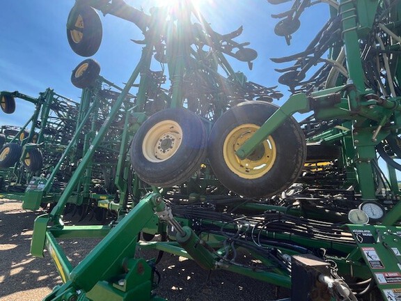 Used 2012 John Deere 1870 Air Drills and Seeders at Horizon Ag & Turf in Lloydminster, AB - Photo25