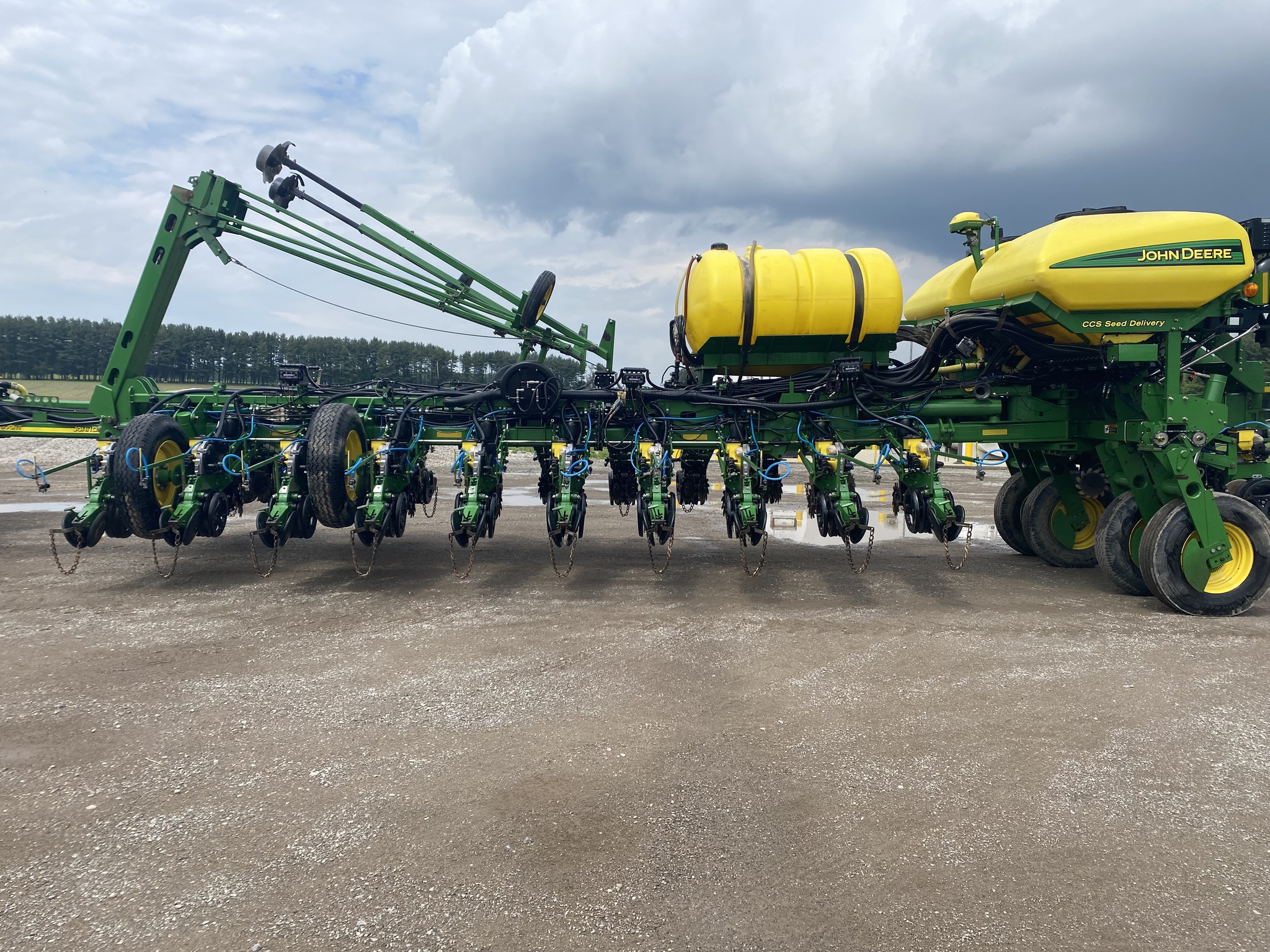 2013 John Deere 1770NT CCS Image 2