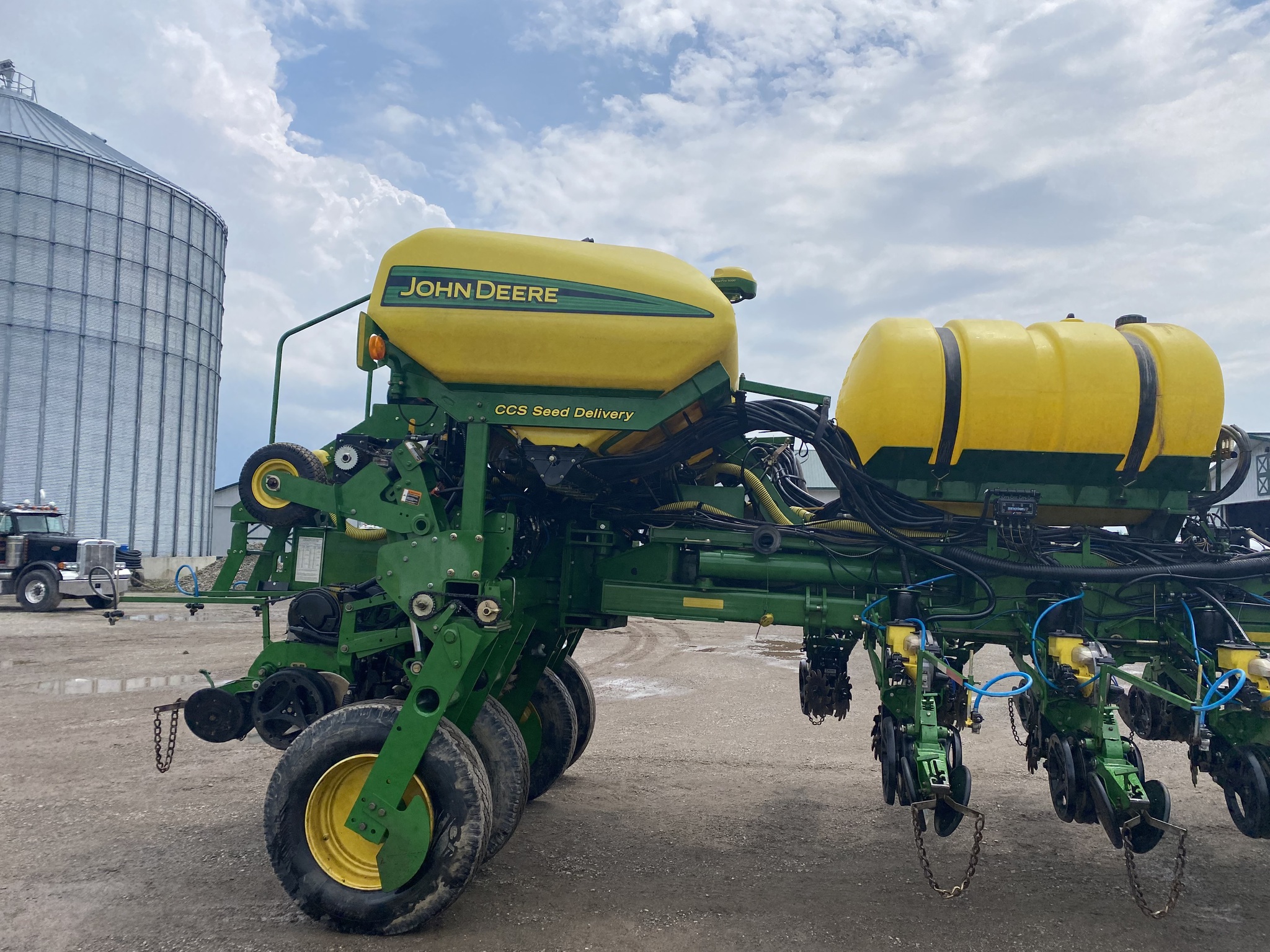 2013 John Deere 1770NT CCS Image 9