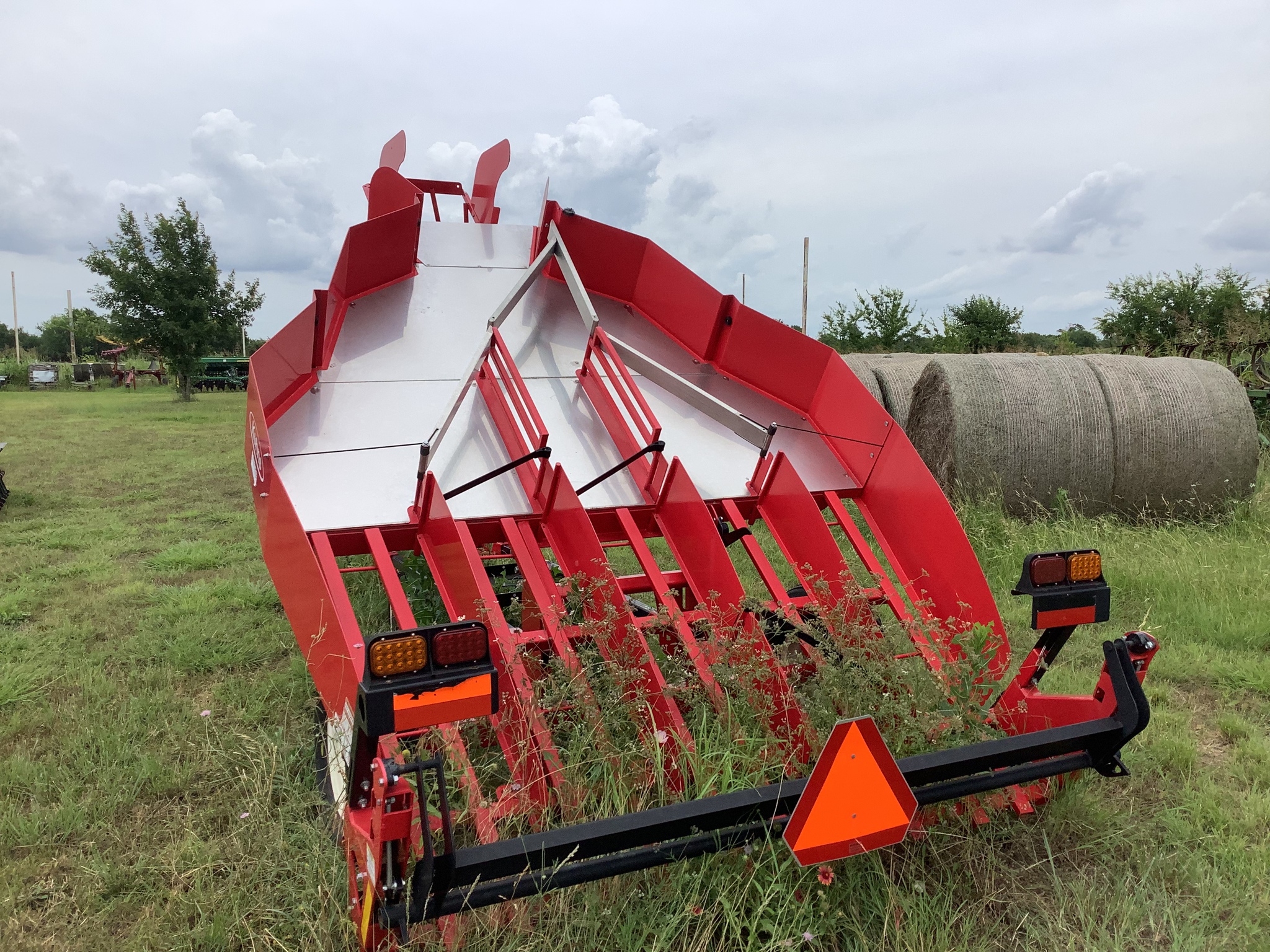 2018 Kuhns Mfg AE10 Image 6