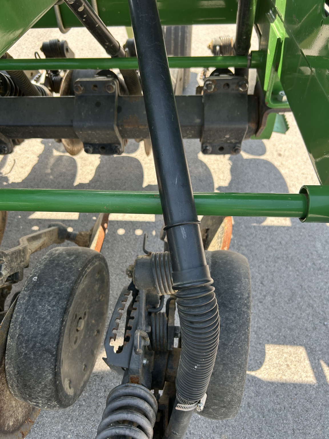 2015 John Deere 1590 Image 17