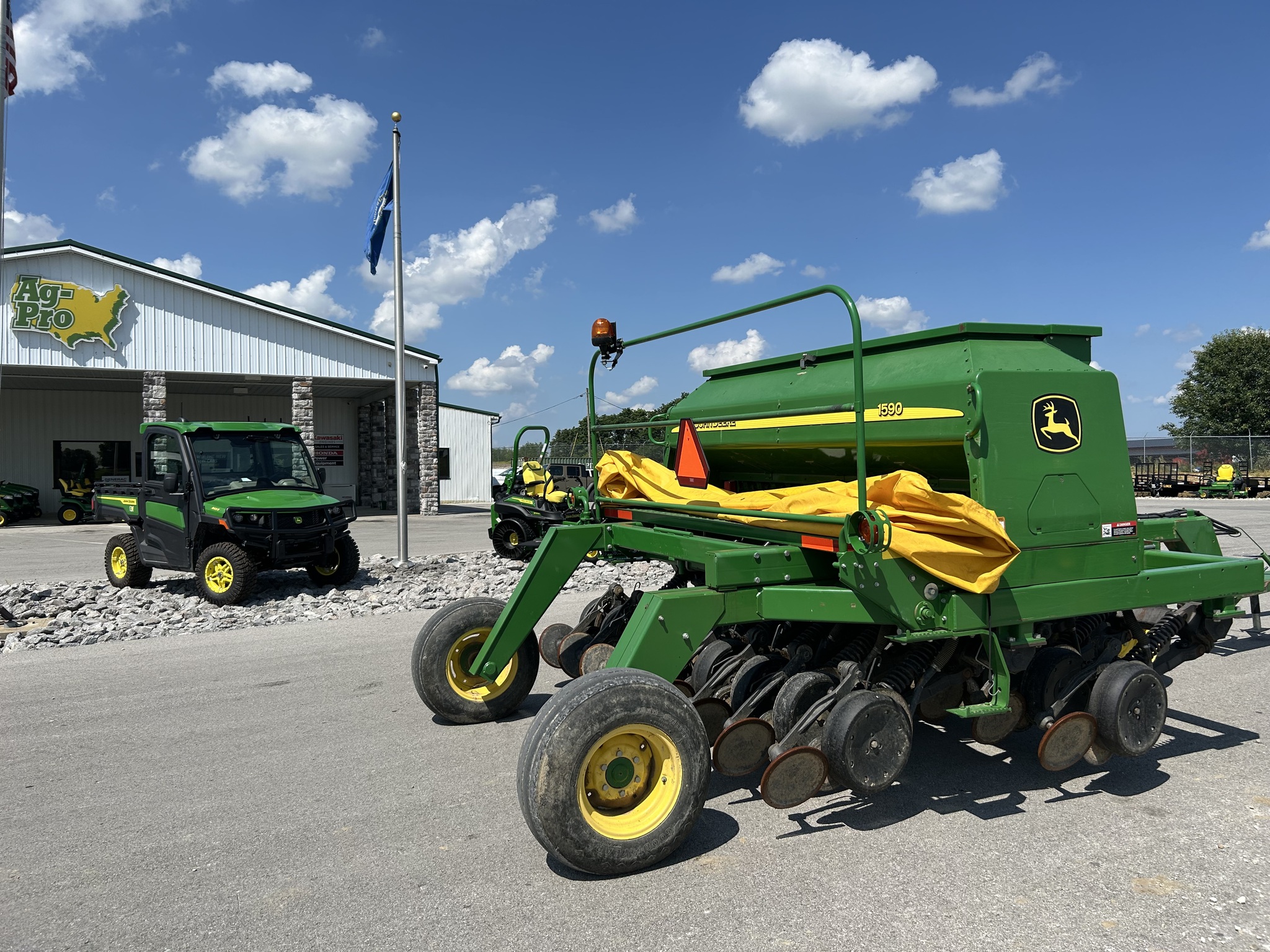 2015 John Deere 1590 Image 4