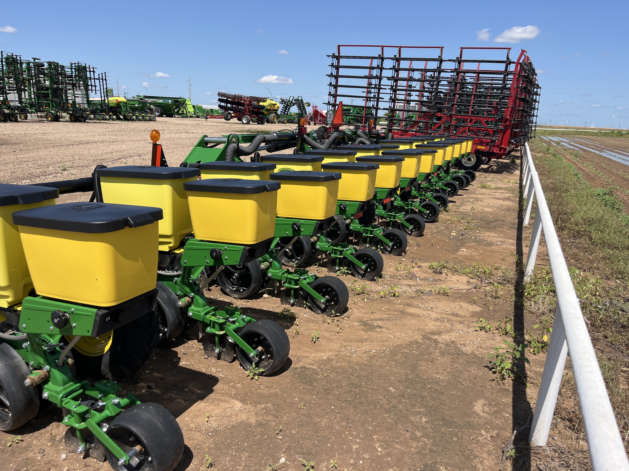2024 John Deere 1725 Image 5
