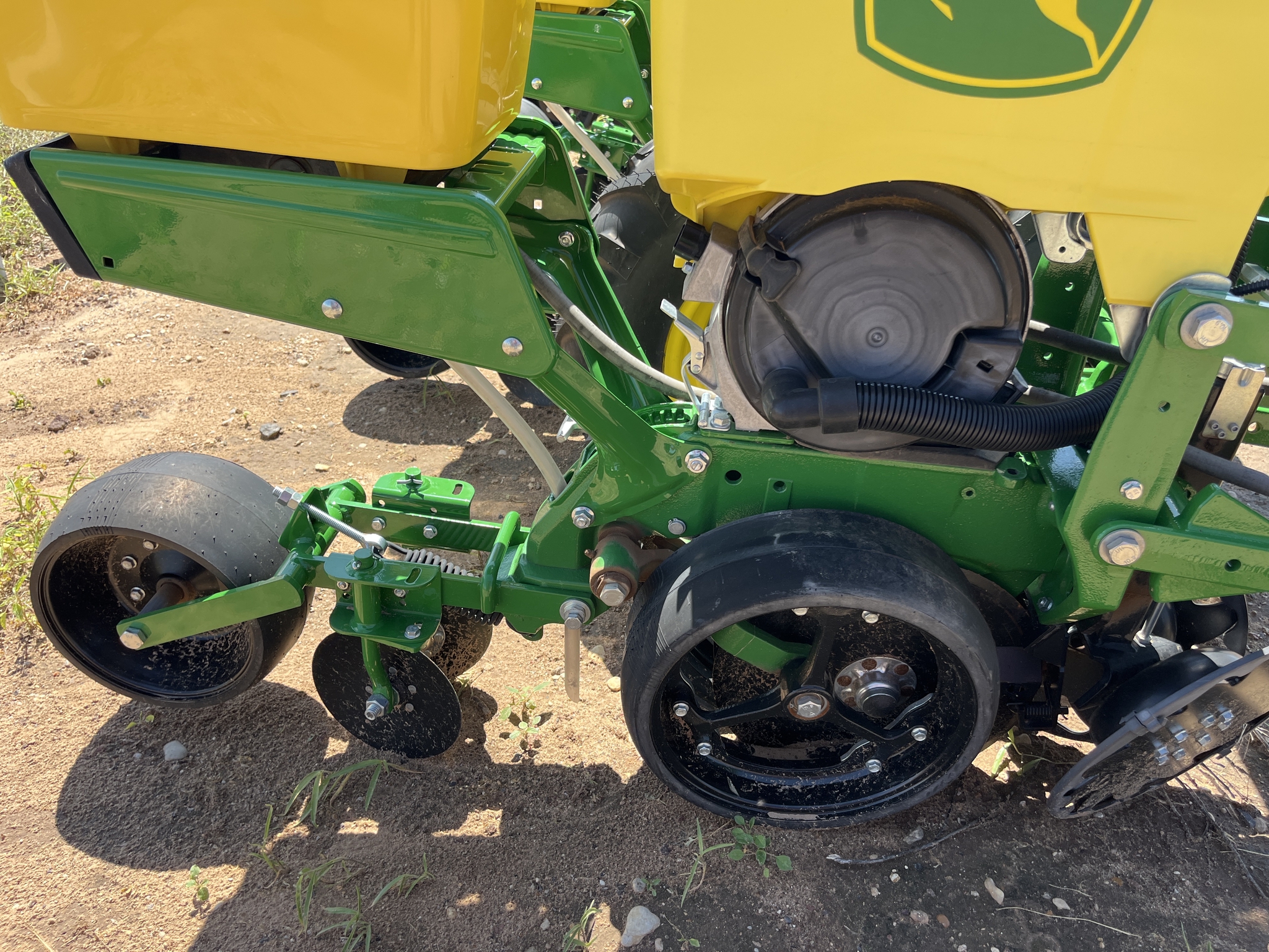 2024 John Deere 1725 Image 13