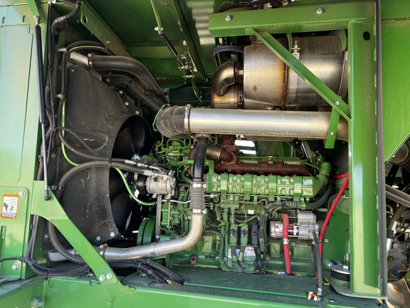 2024 John Deere W235R - Photo17