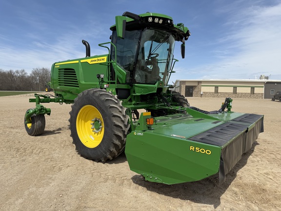  John Deere W235R