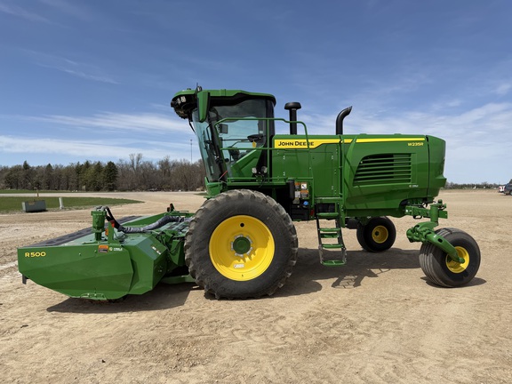 2024 John Deere W235R - Photo6