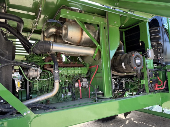 2024 John Deere W235R - Photo18
