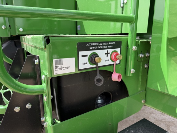 2024 John Deere W235R - Photo37