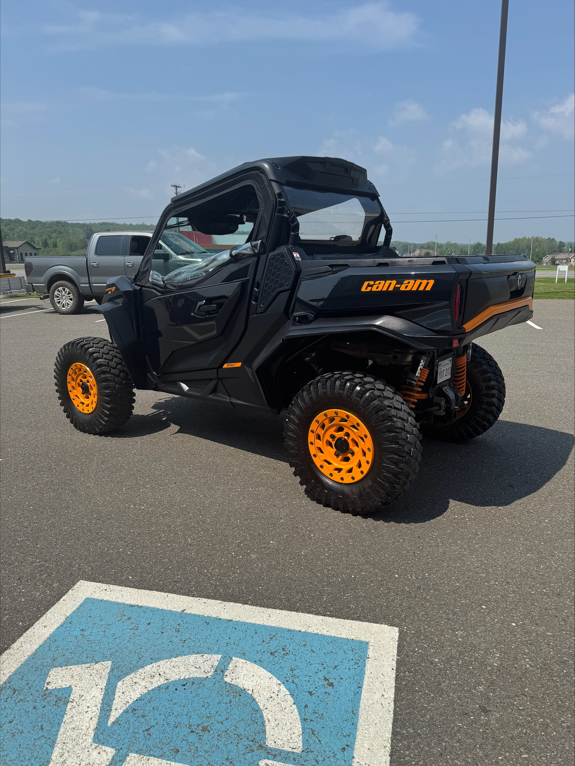 2021 Can-Am Commander 1000 XT-P Image 4