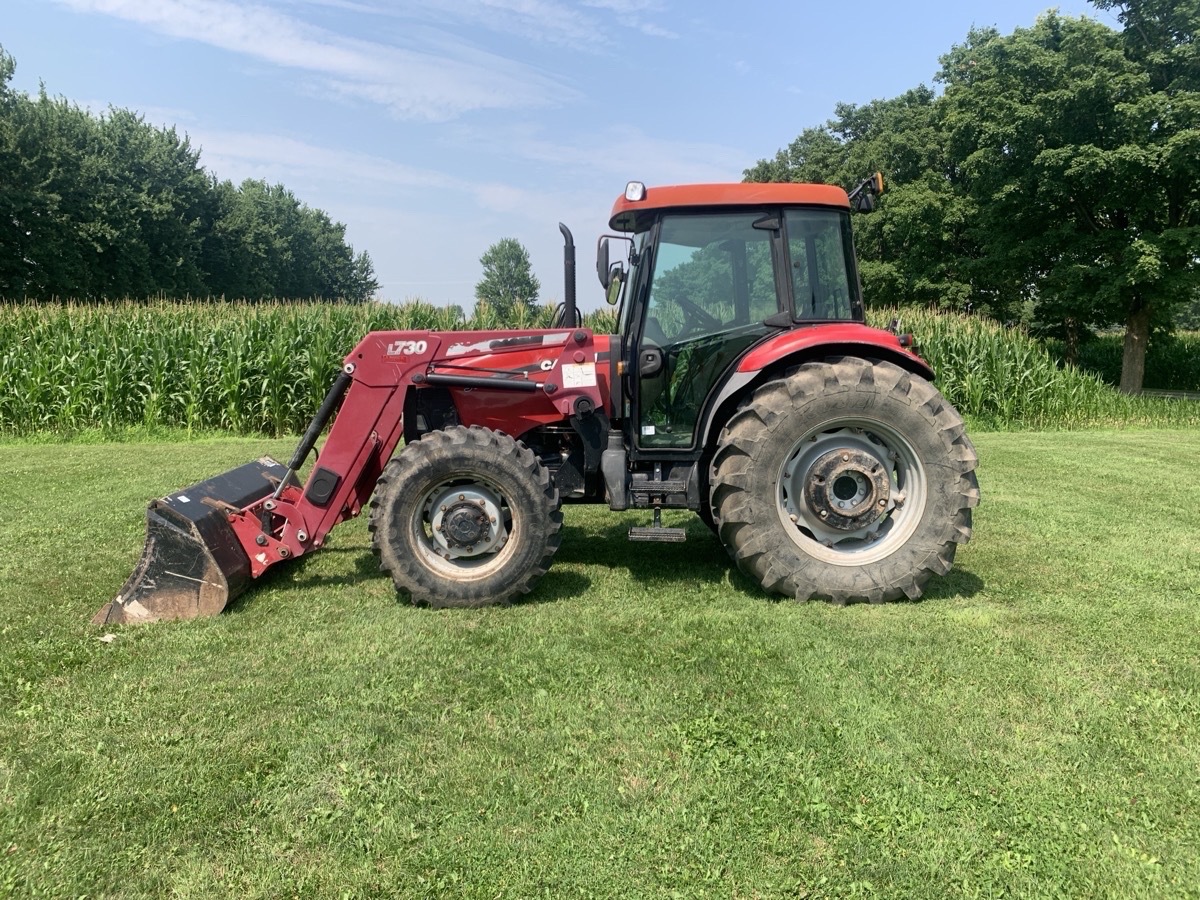 2011 Case IH Farmall 95 Image 2